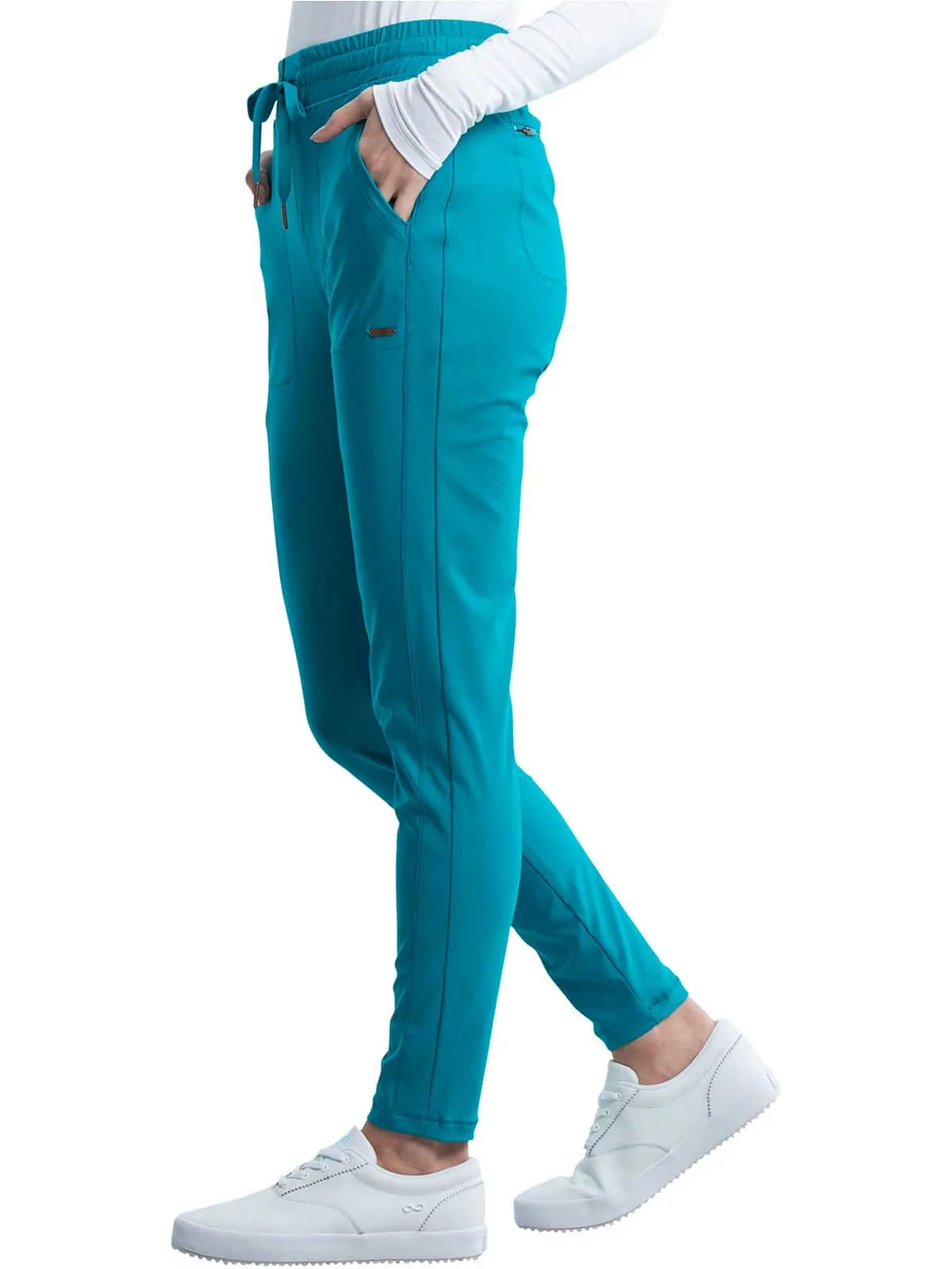 Form - Women's Mid Rise Tapered Leg Drawstring Pant