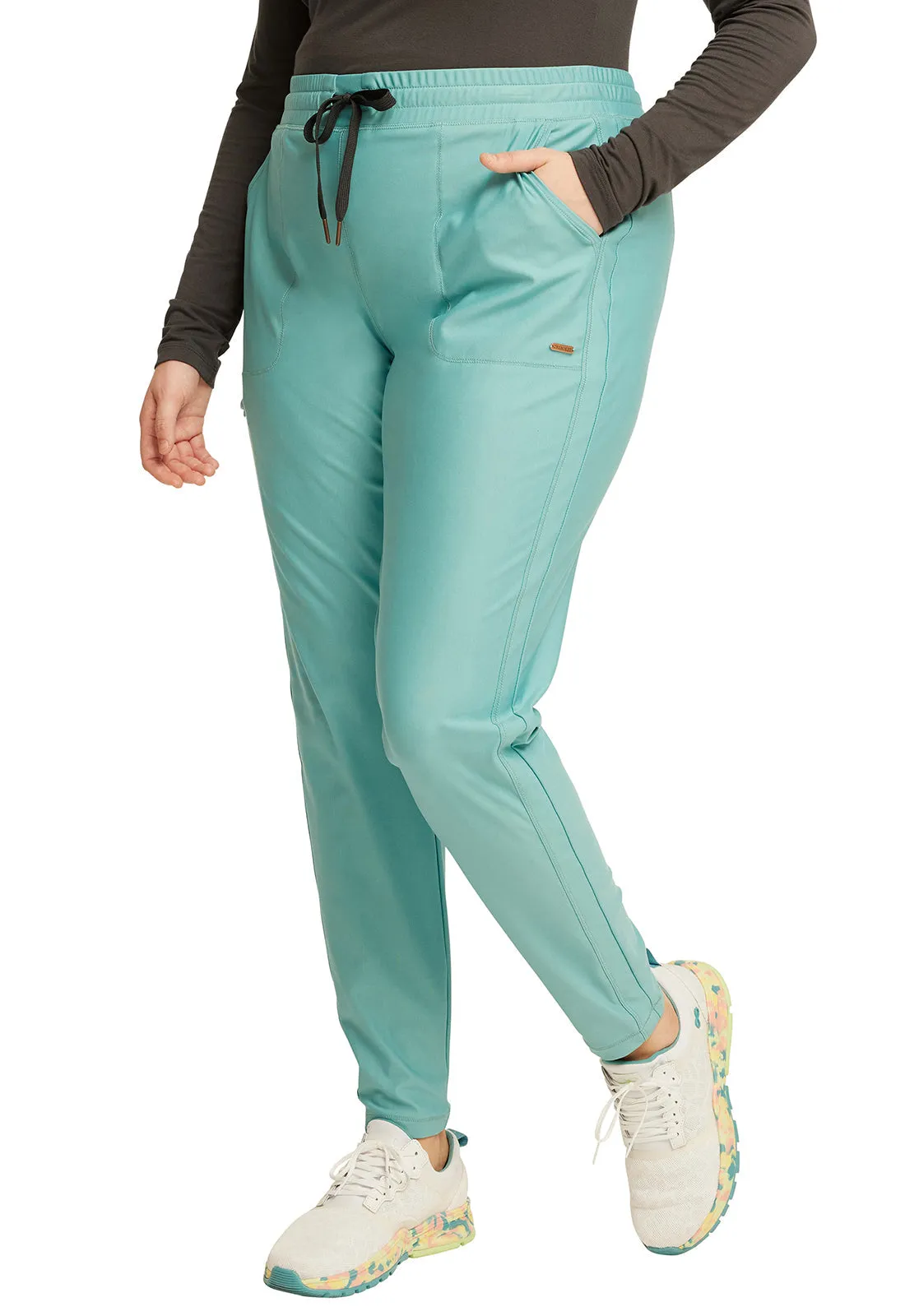 Form - Women's Mid Rise Tapered Leg Drawstring Pant