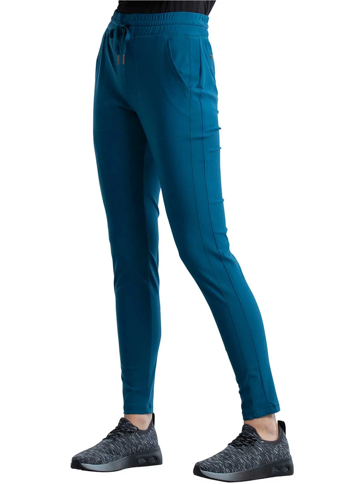 Form - Women's Mid Rise Tapered Leg Drawstring Pant