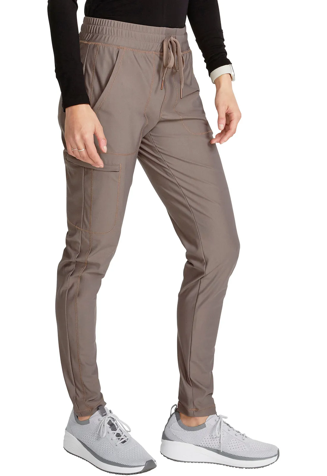 Form - Women's Mid Rise Tapered Leg Drawstring Pant