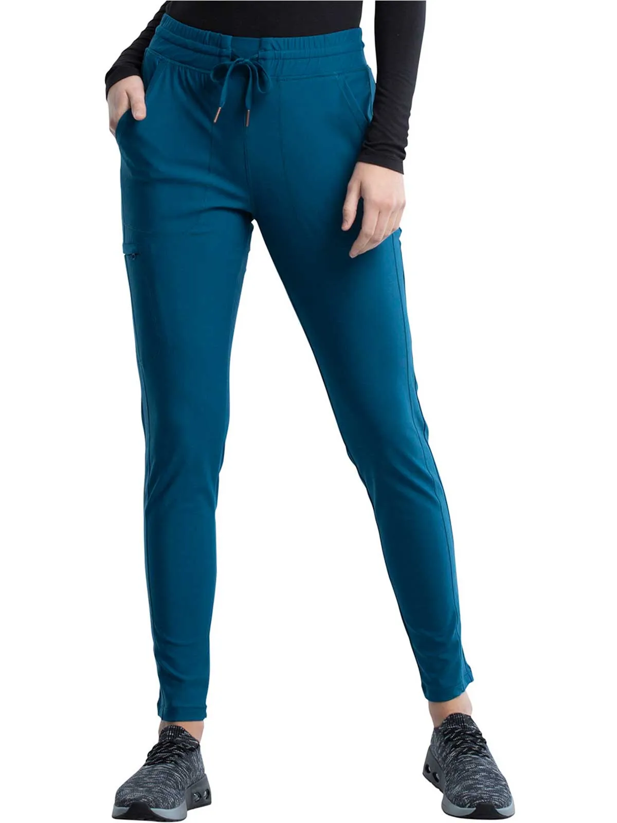 Form - Women's Mid Rise Tapered Leg Drawstring Pant