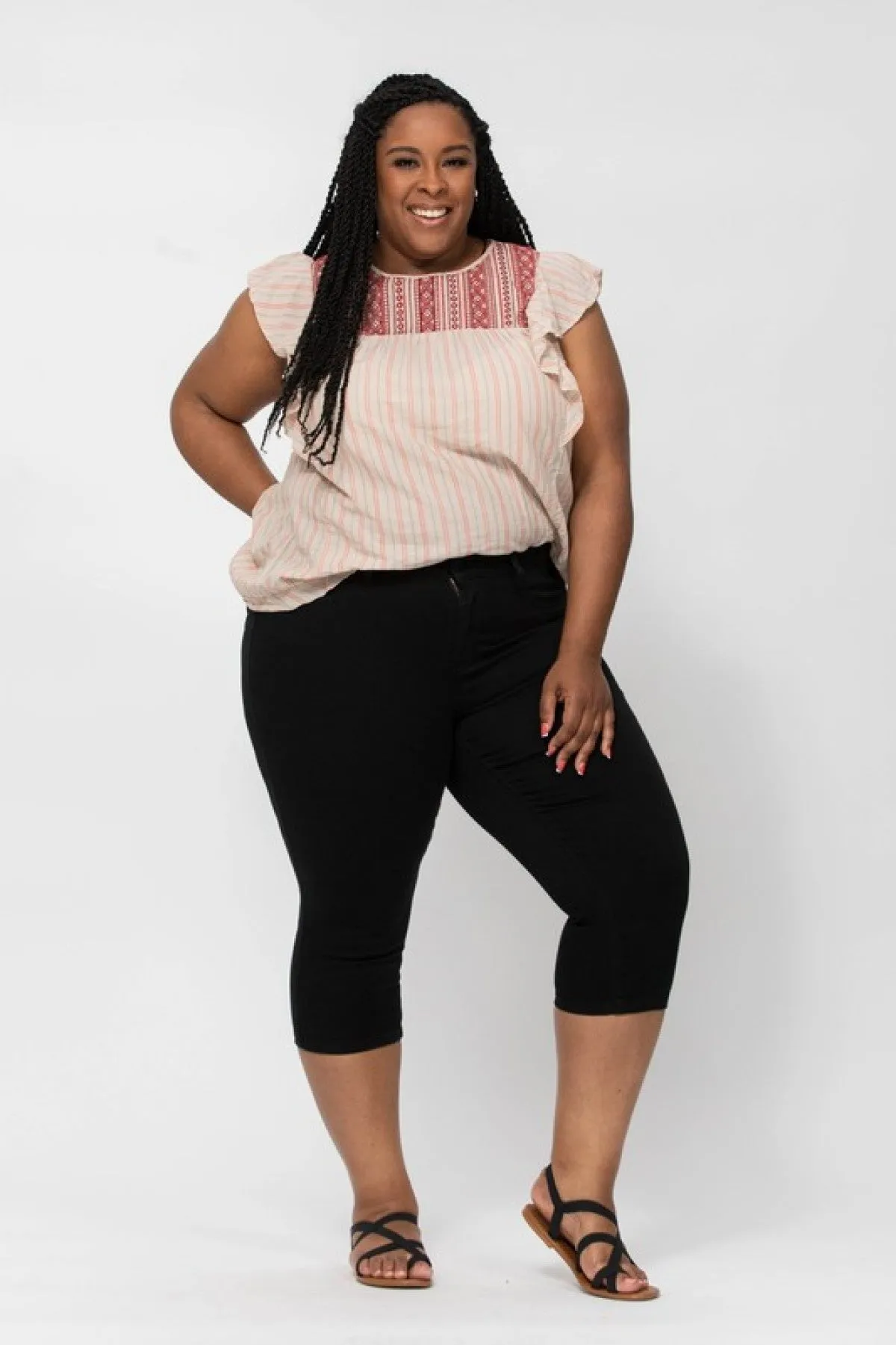 Judy Blue Mid Rise Black Skinny Denim Capri
