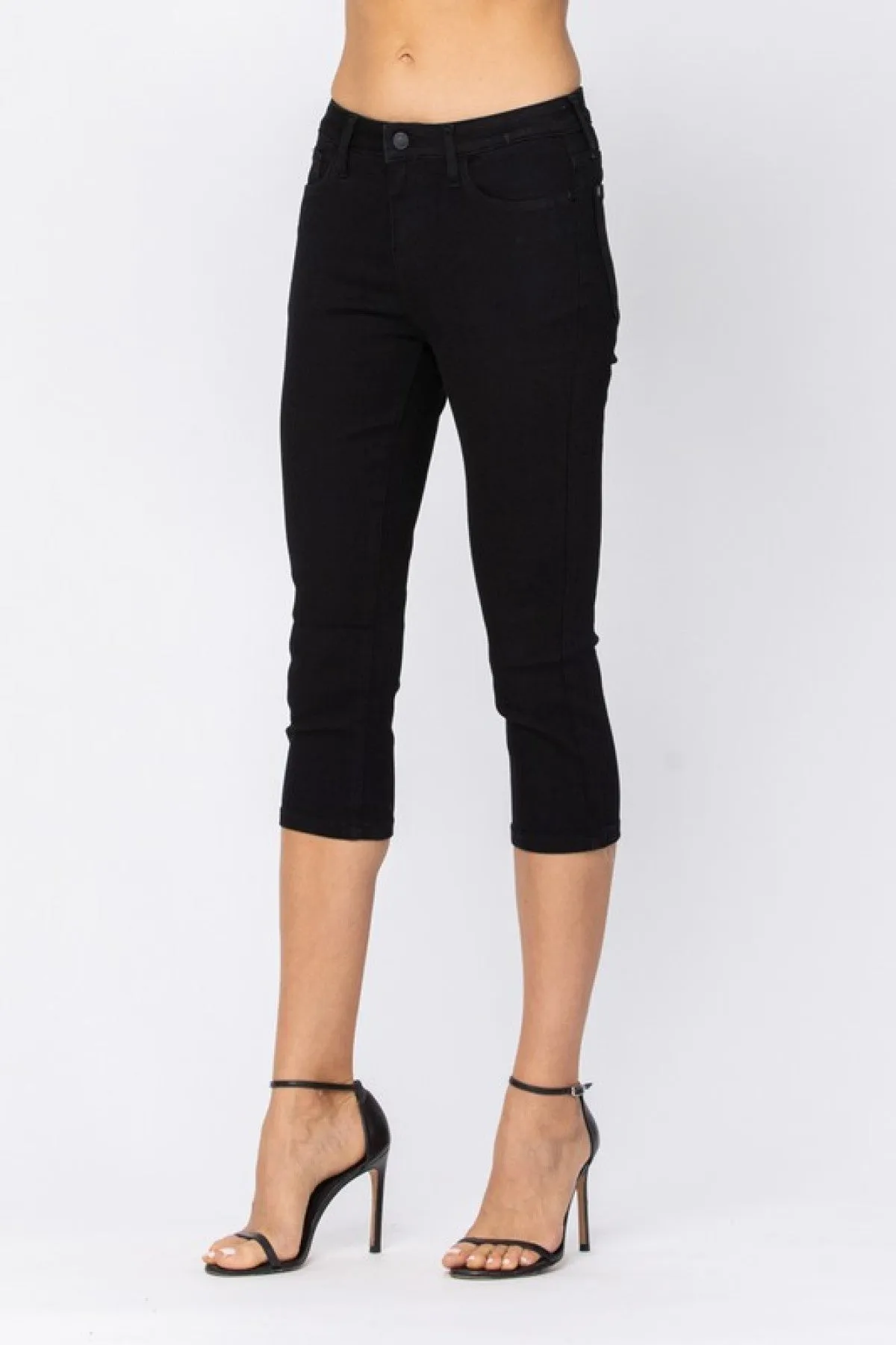 Judy Blue Mid Rise Black Skinny Denim Capri