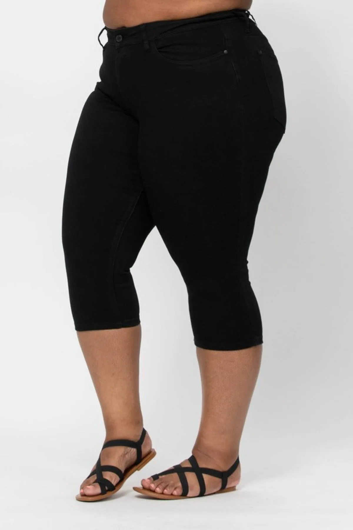 Judy Blue Mid Rise Black Skinny Denim Capri