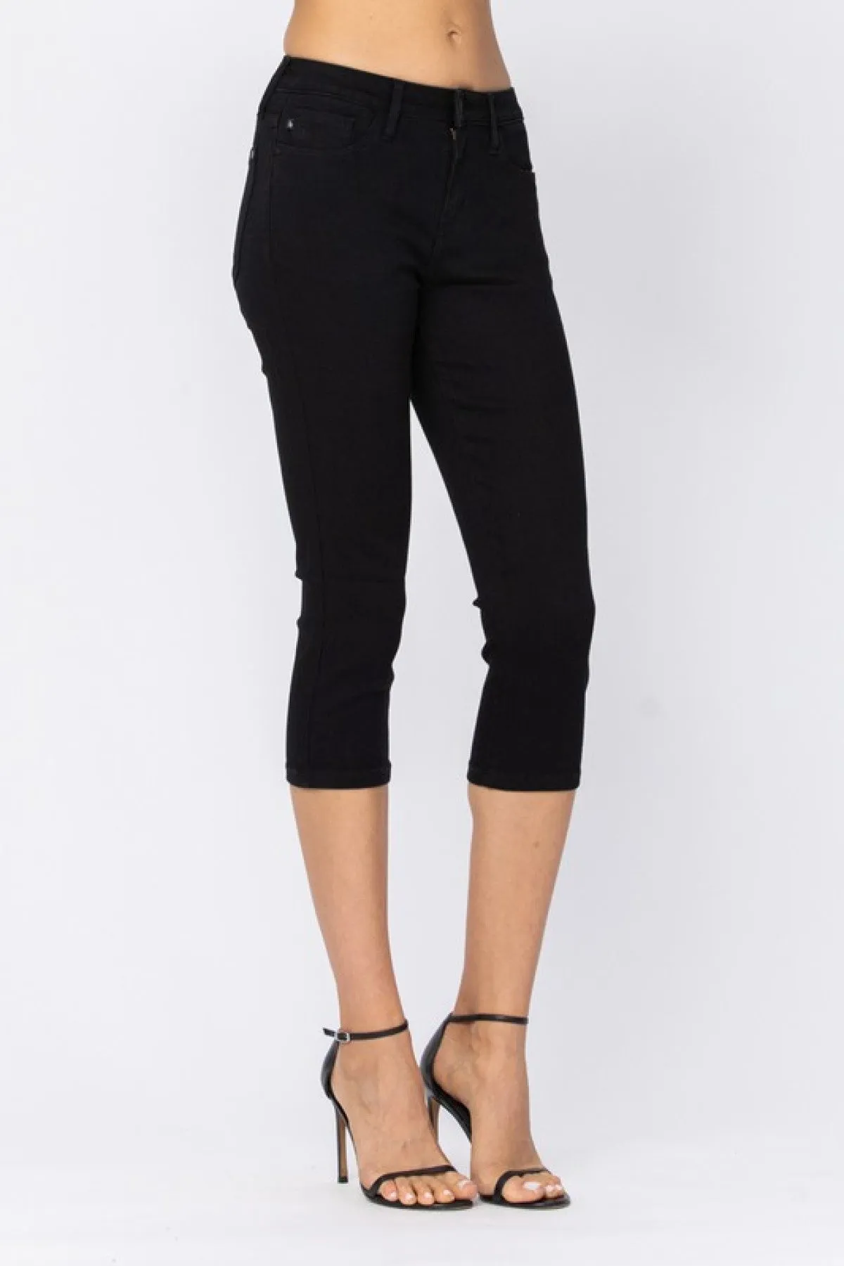 Judy Blue Mid Rise Black Skinny Denim Capri