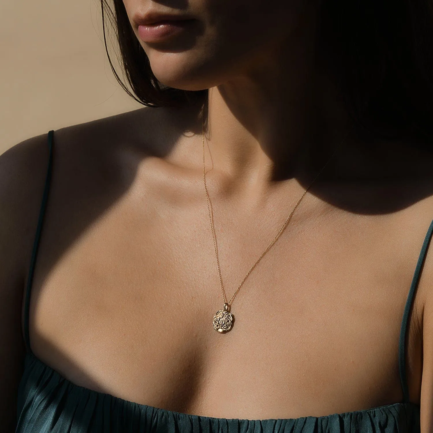 Medusa Molten Mini Medallion
