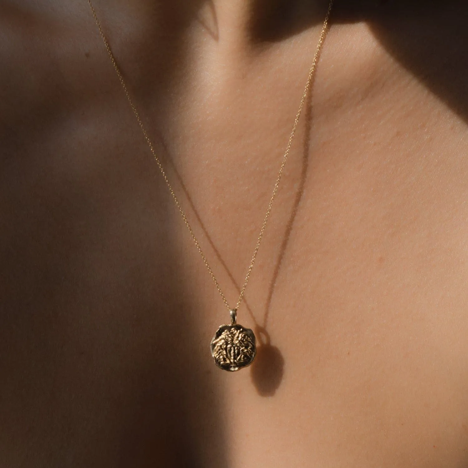 Medusa Molten Mini Medallion