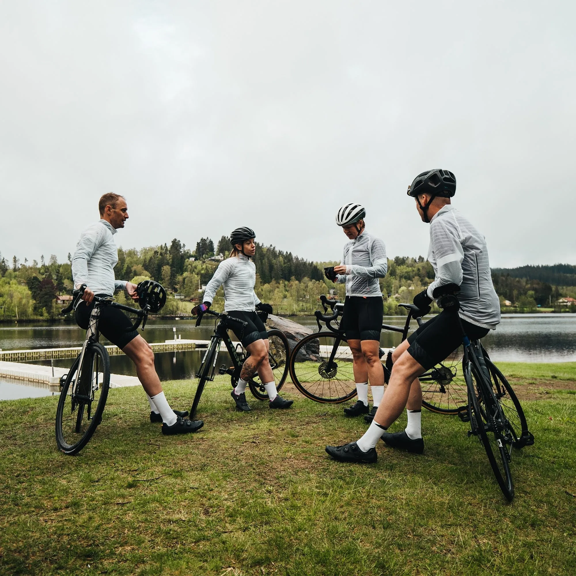 Nckrosleden Men's Translucent Ultra-Lightweight Cycling Wind/Rain Jacket