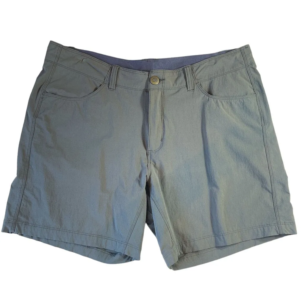 Sherpa W Softshell Hiking Shorts 14 green