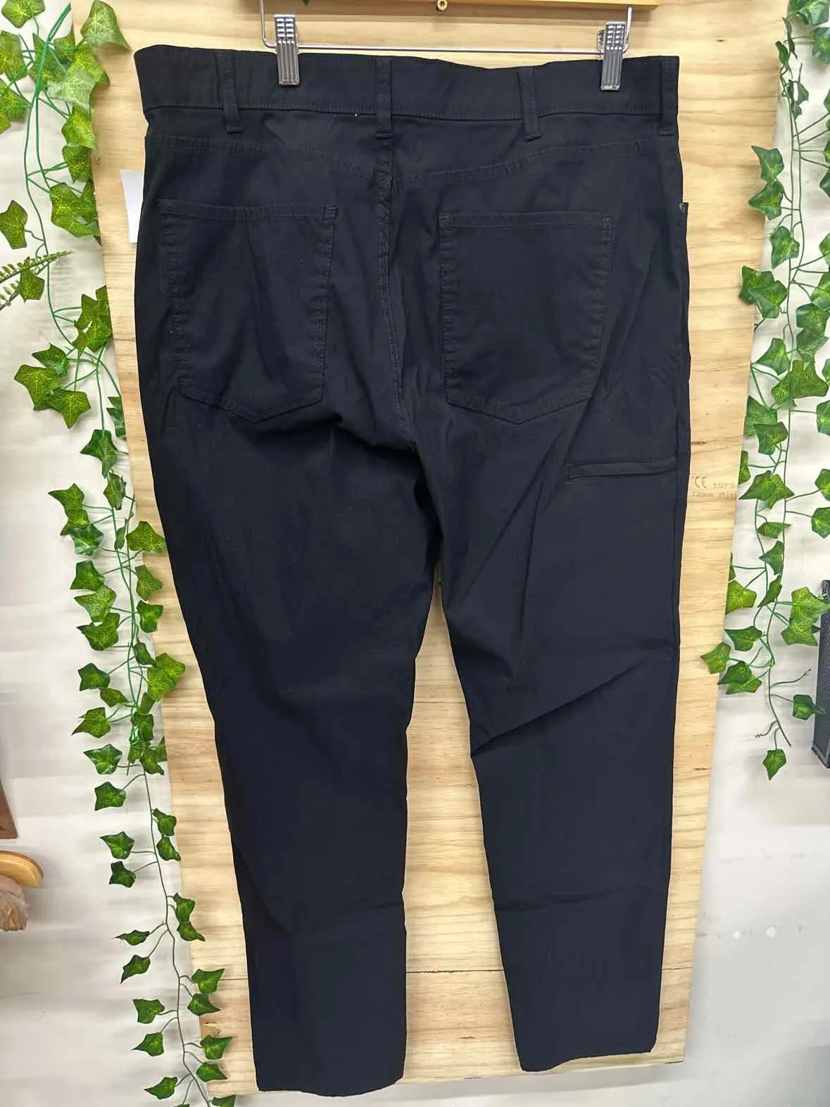 Size 36 Member's Mark Men's Pants