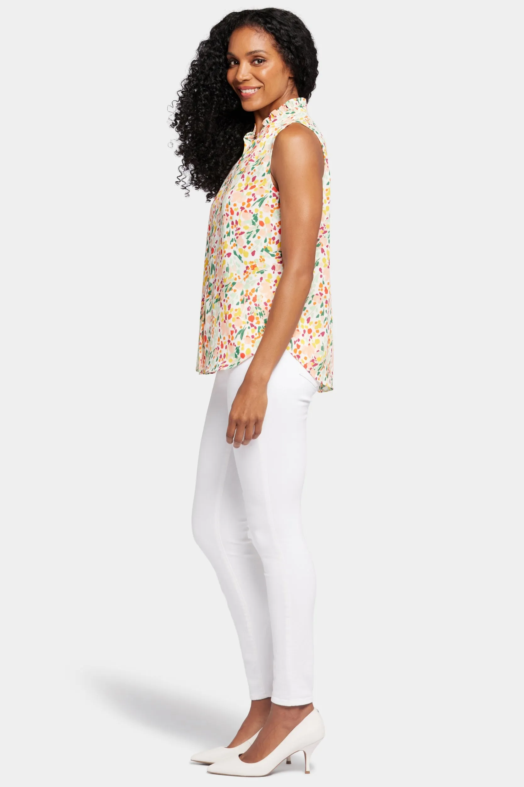 Sleeveless Ruffle Neck Blouse Abstracte Bloemenprint | Veronica Springs