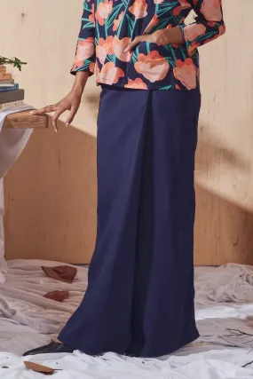 The Balik Women Buttons Folded Skirt - Navy Blue