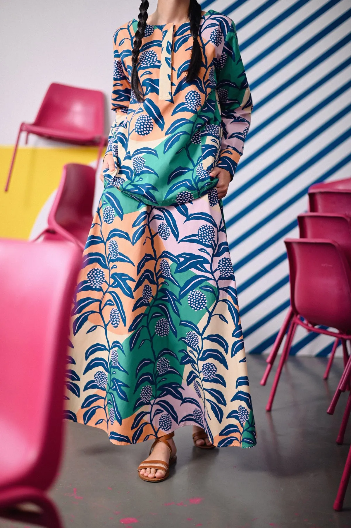 The Dulu Kita Women Flare Skirt - Dandelions