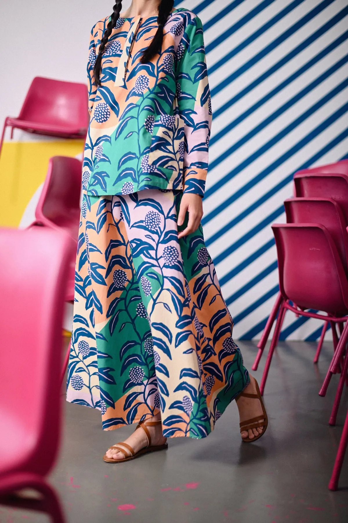 The Dulu Kita Women Flare Skirt - Dandelions
