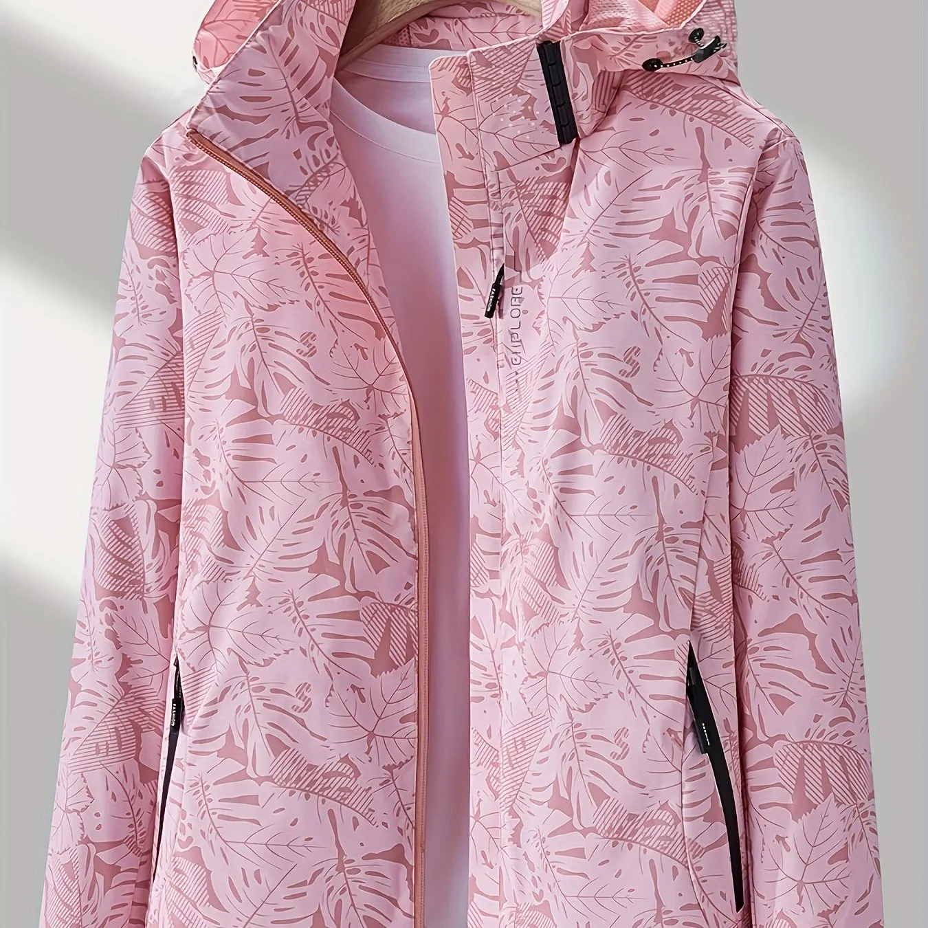 Womens Camouflage Outdoor Jacket Windproof Rainproof With Removable Hood Perfect For Outdoor Adventures | High-quality & Affordable